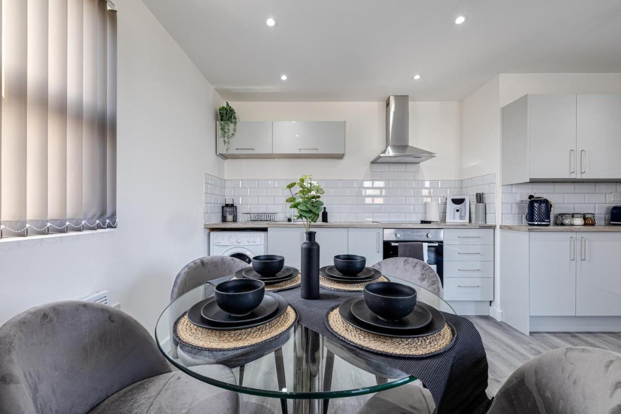 Top Floor Apartment With Private Balcony In Stockport Centre By Hass Haus Zewnętrze zdjęcie