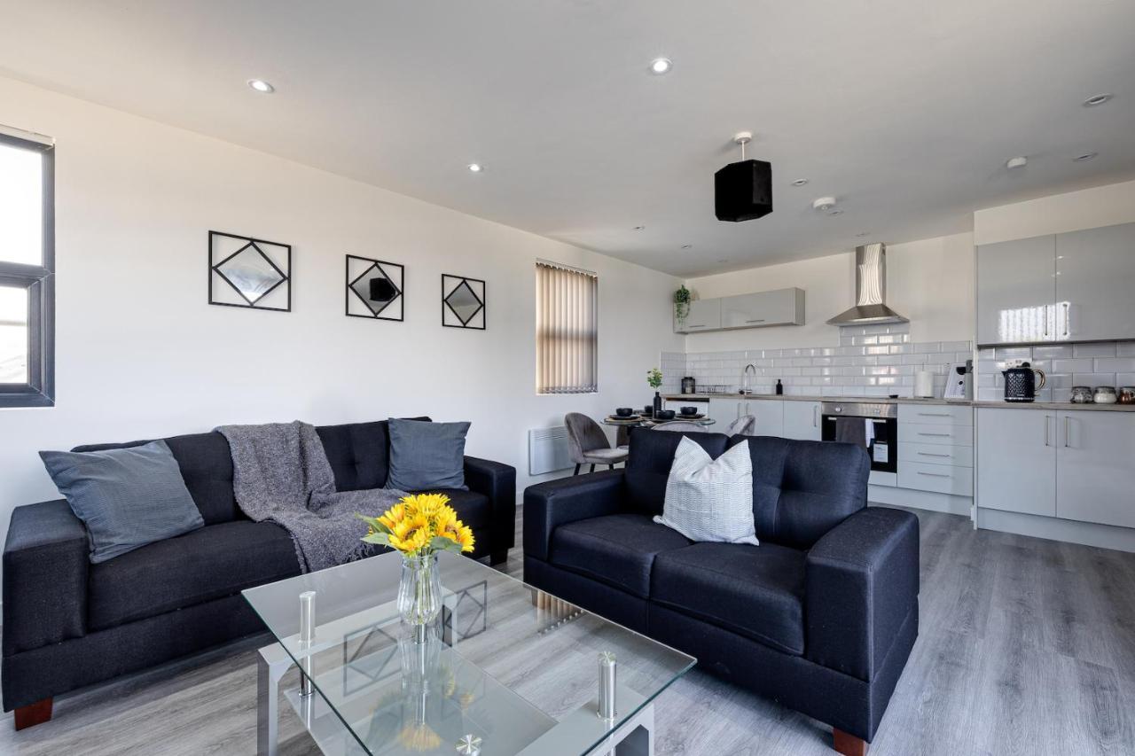 Top Floor Apartment With Private Balcony In Stockport Centre By Hass Haus Zewnętrze zdjęcie